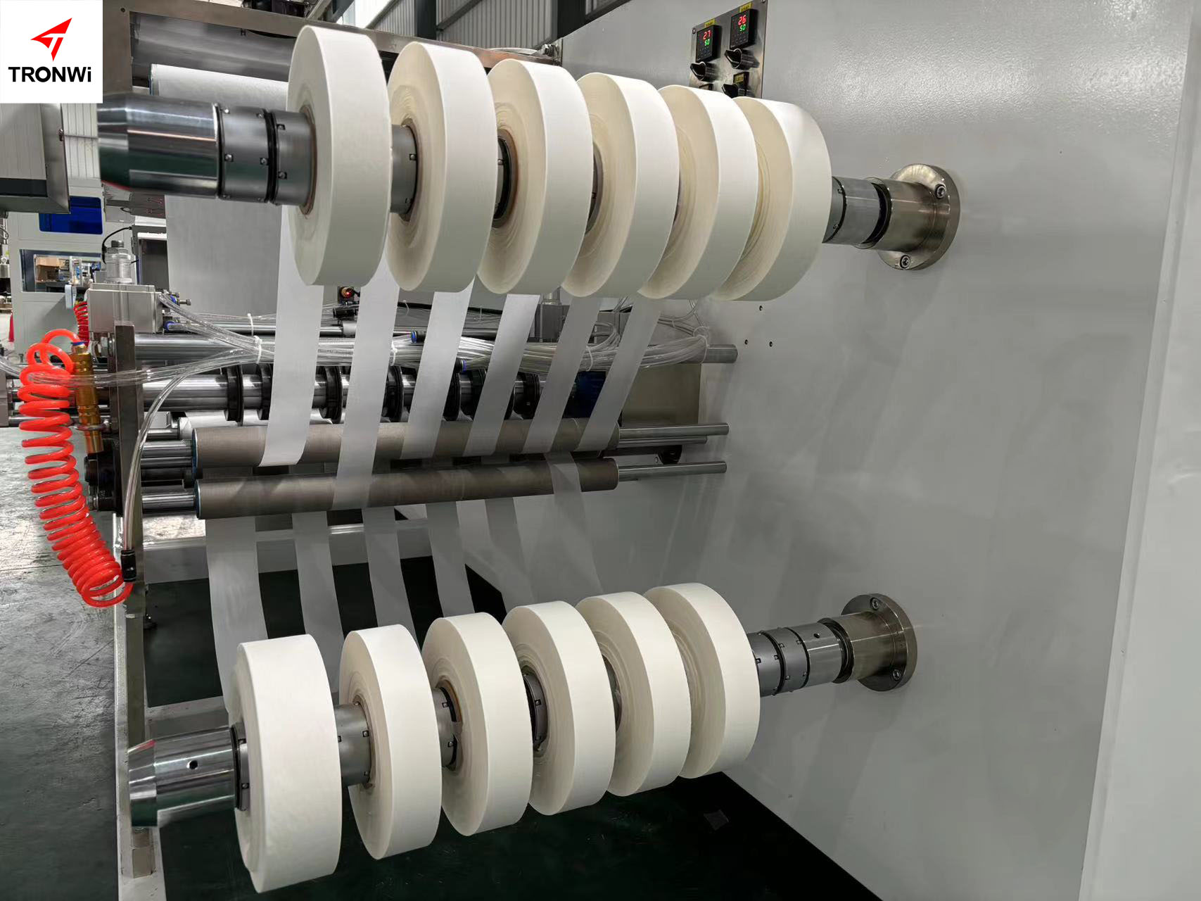 Cigarette paper gluing and rewinding machine (11).jpg